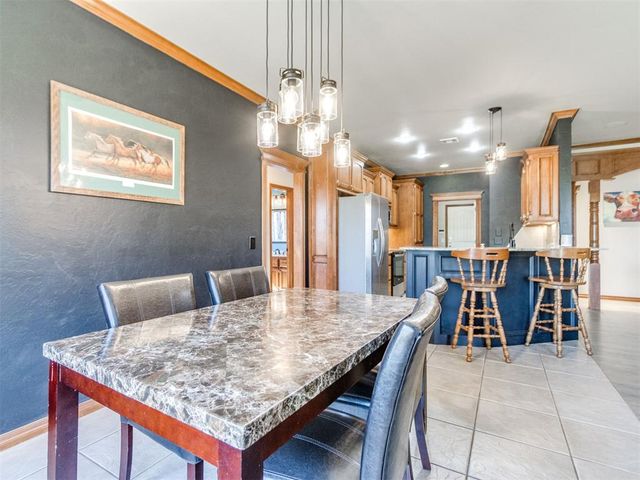 298 Hillside Drive, Harrah, OK 73045