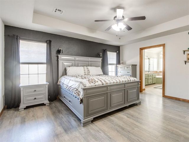 298 Hillside Drive, Harrah, OK 73045