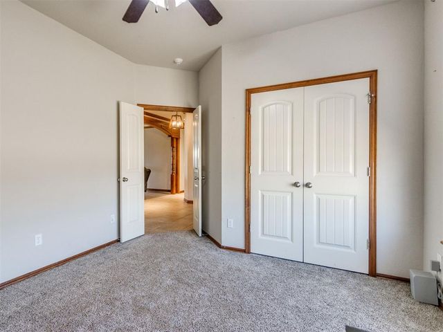 298 Hillside Drive, Harrah, OK 73045