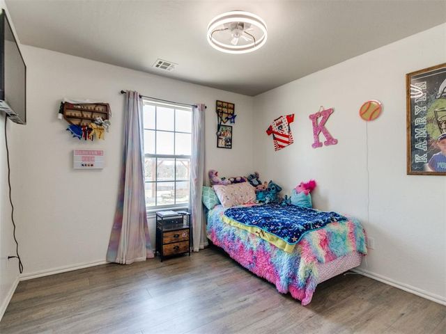 298 Hillside Drive, Harrah, OK 73045