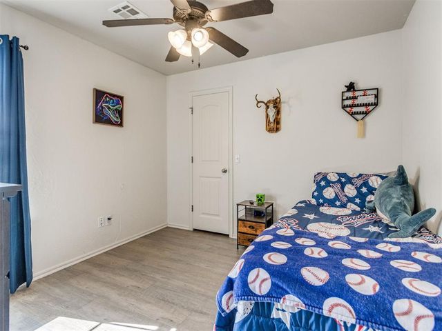 298 Hillside Drive, Harrah, OK 73045