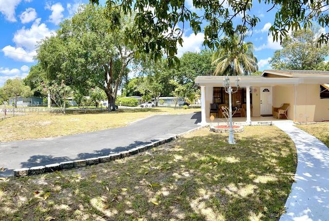 1536 NW 15th Avenue, Fort Lauderdale, FL 33311
