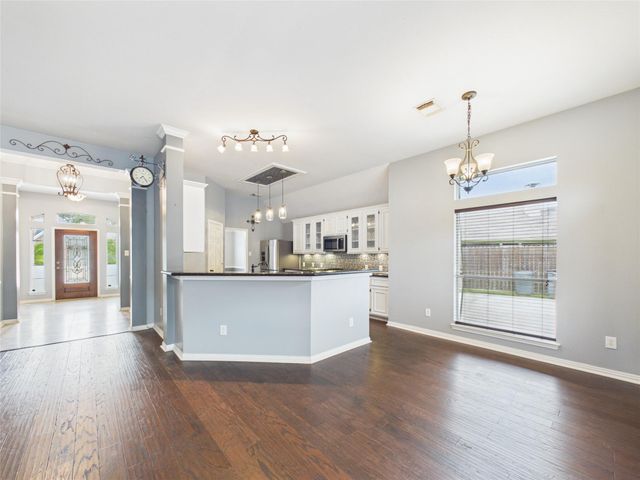 111 Bending Brook Lane, Dickinson, TX 77539