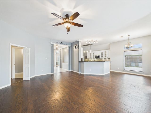 111 Bending Brook Lane, Dickinson, TX 77539