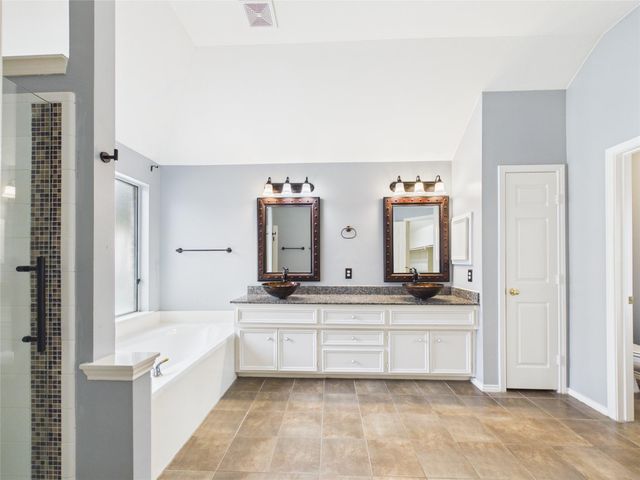 111 Bending Brook Lane, Dickinson, TX 77539