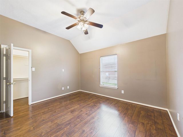 111 Bending Brook Lane, Dickinson, TX 77539