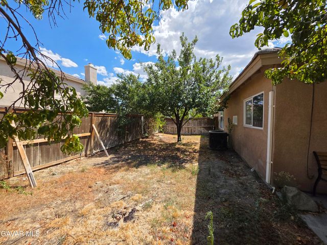 5715 Capri Court, Palmdale, CA 93552