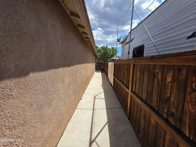 5715 Capri Court, Palmdale, CA 93552