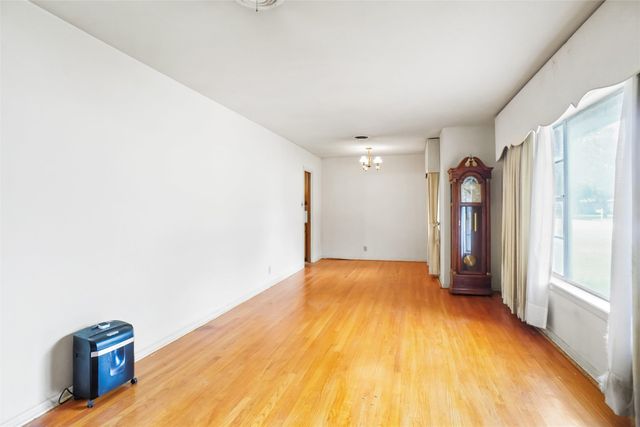 520 Circleview Drive S, Hurst, TX 76054
