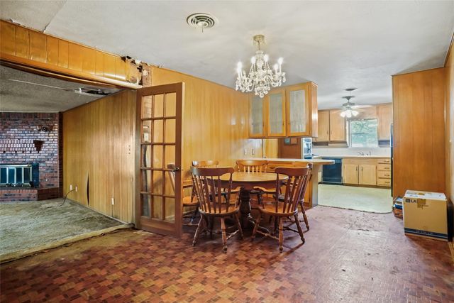 520 Circleview Drive S, Hurst, TX 76054