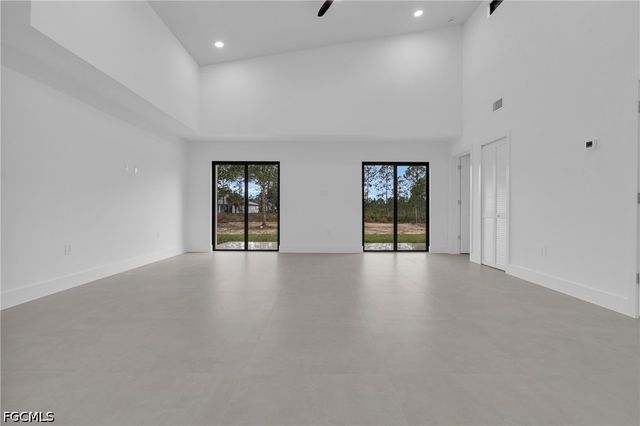 1009 State AVE, Lehigh Acres, FL 33972