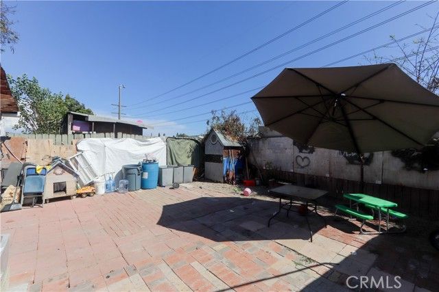 212 E Adams Street, Santa Ana, CA 92707