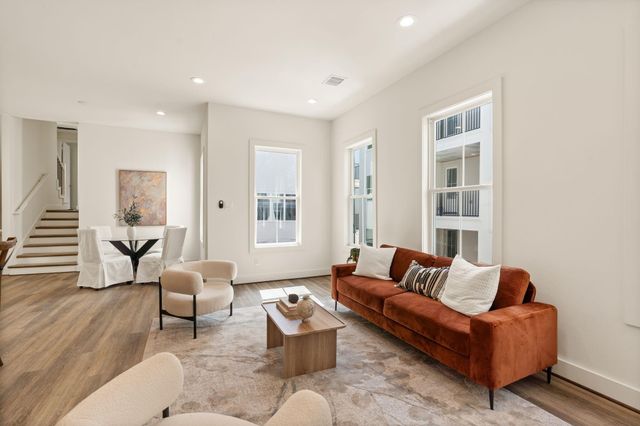 1142 W 16th Street, Houston, TX 77008