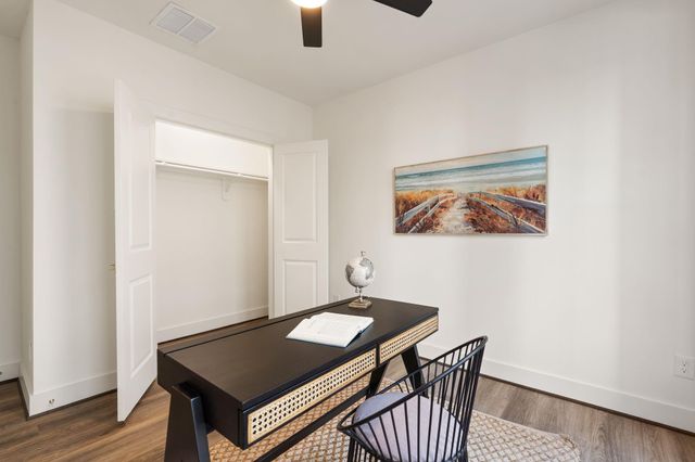 1142 W 16th Street, Houston, TX 77008