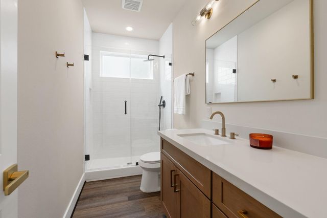1142 W 16th Street, Houston, TX 77008