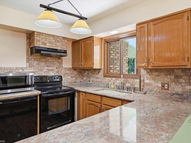 42424 Tessmer Drive, Sterling Heights, MI 48314