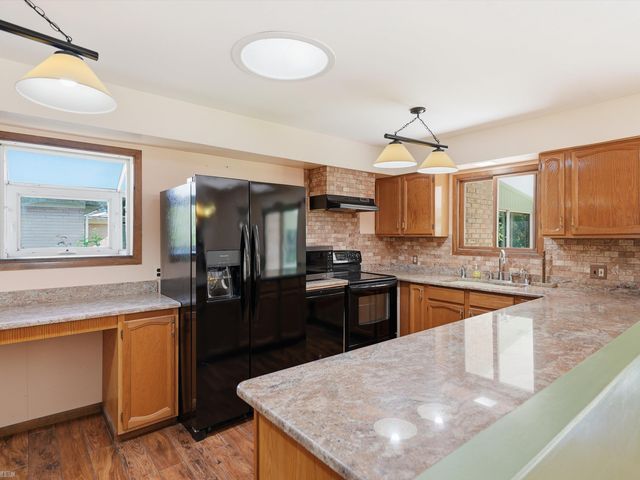 42424 Tessmer Drive, Sterling Heights, MI 48314