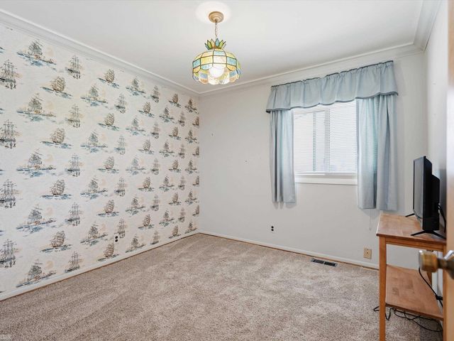 42424 Tessmer Drive, Sterling Heights, MI 48314