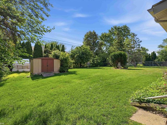 42424 Tessmer Drive, Sterling Heights, MI 48314