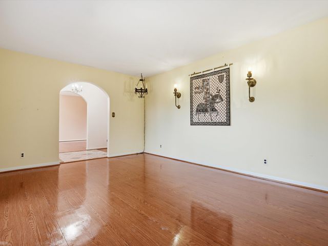 42424 Tessmer Drive, Sterling Heights, MI 48314