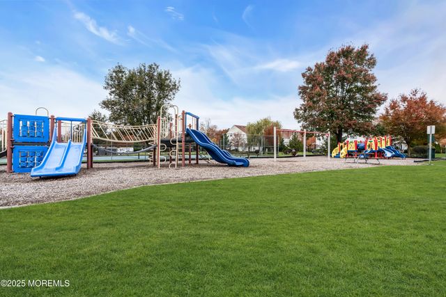 11 Madison Court, Tinton Falls, NJ 07712