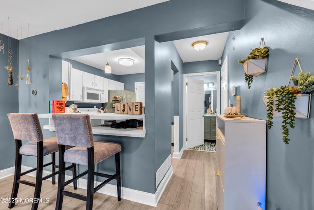 11 Madison Court, Tinton Falls, NJ 07712