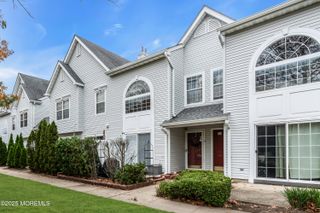 11 Madison Court, Tinton Falls, NJ 07712