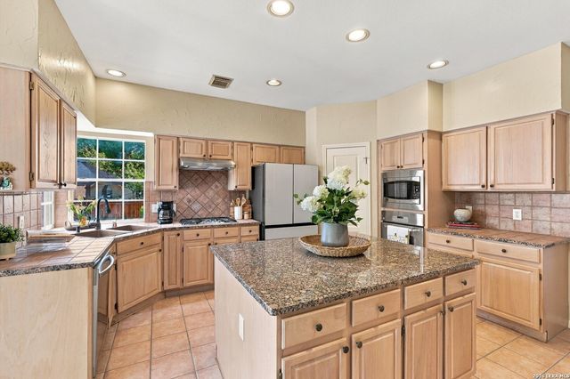 5007 NEWCASTLE LN, San Antonio, TX 78249