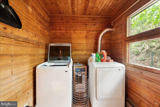 513 STRATON, Basye, VA 22810