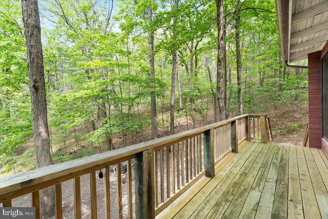 513 STRATON, Basye, VA 22810