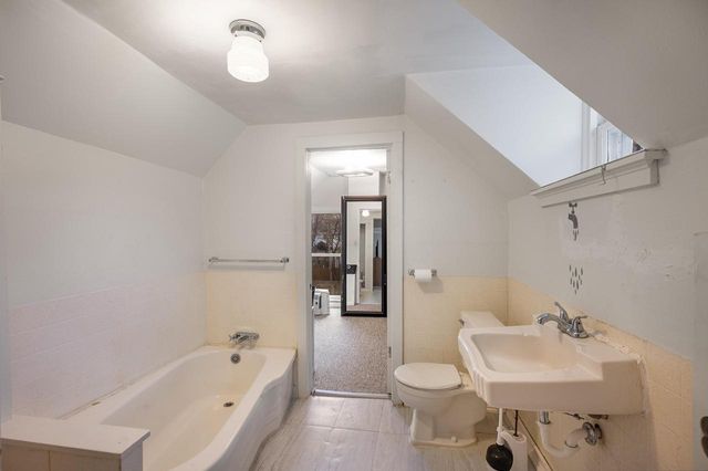 309 4th Street, Beaver Dam, WI 53916