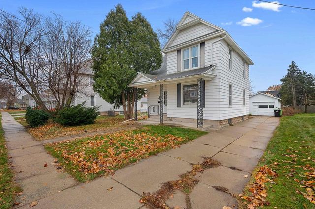 309 4th Street, Beaver Dam, WI 53916