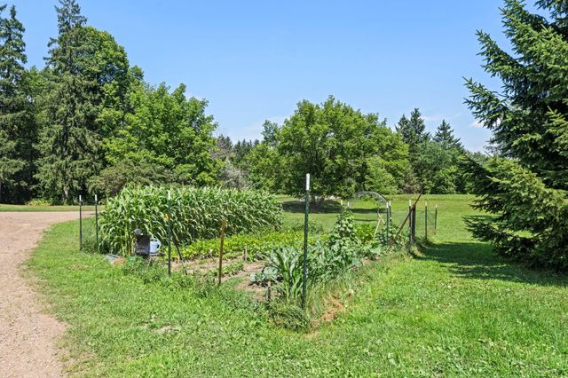 42550 Cedarcrest Trail, Harris, MN 55032