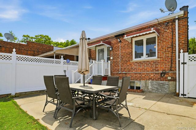62-41 79th Street, Middle Village, NY 11379