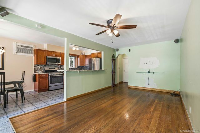 62-41 79th Street, Middle Village, NY 11379