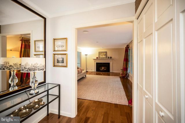 313 INGLESIDE DR, Fredericksburg, VA 22405
