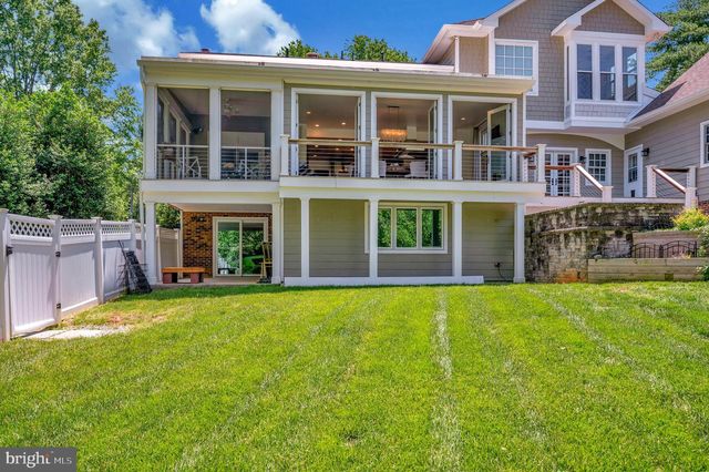 313 INGLESIDE DR, Fredericksburg, VA 22405