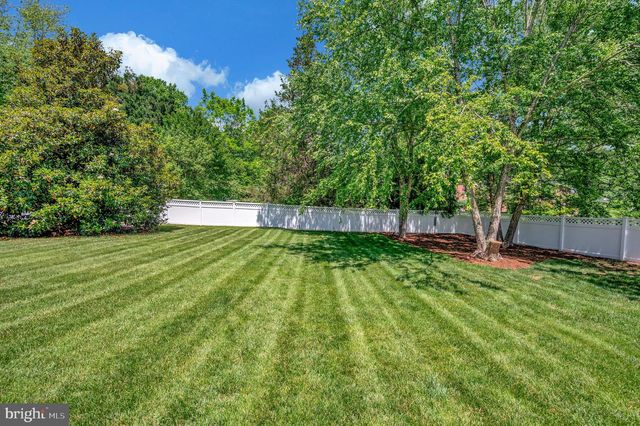 313 INGLESIDE DR, Fredericksburg, VA 22405