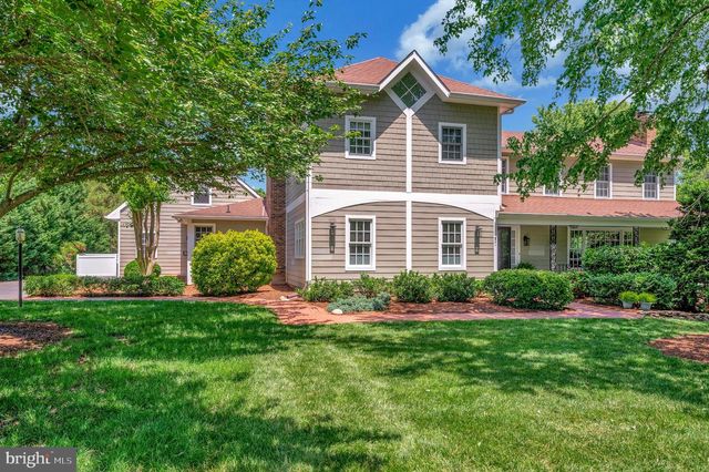 313 INGLESIDE DR, Fredericksburg, VA 22405