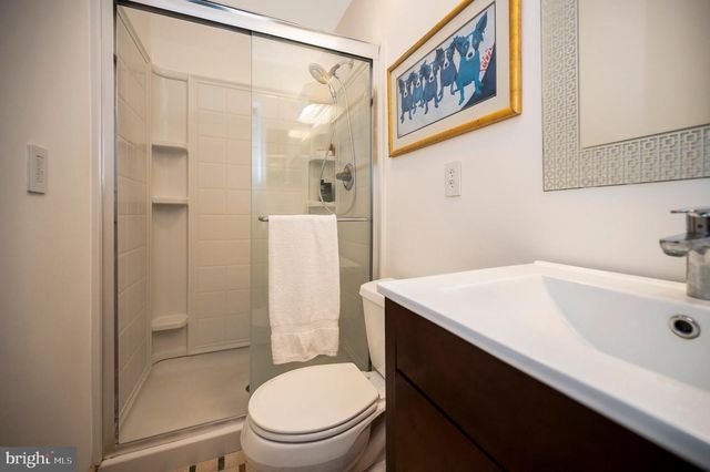 313 INGLESIDE DR, Fredericksburg, VA 22405