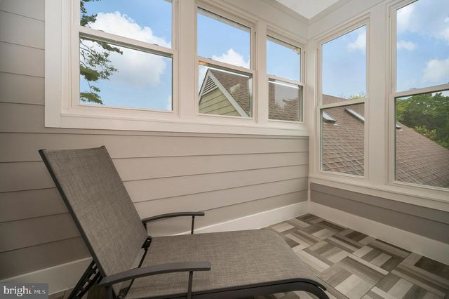 313 INGLESIDE DR, Fredericksburg, VA 22405