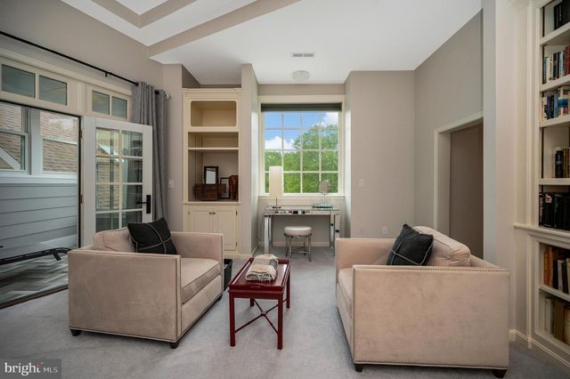 313 INGLESIDE DR, Fredericksburg, VA 22405