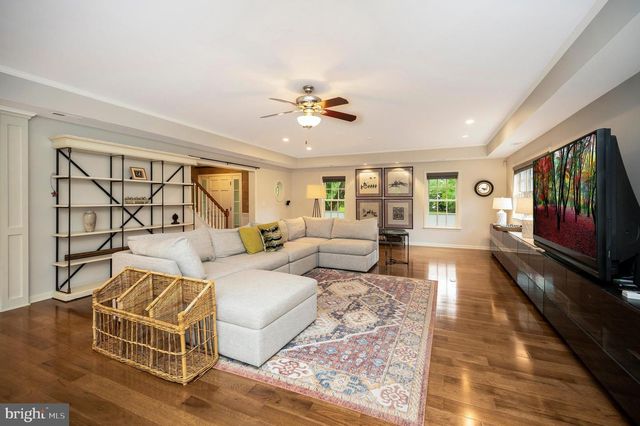 313 INGLESIDE DR, Fredericksburg, VA 22405