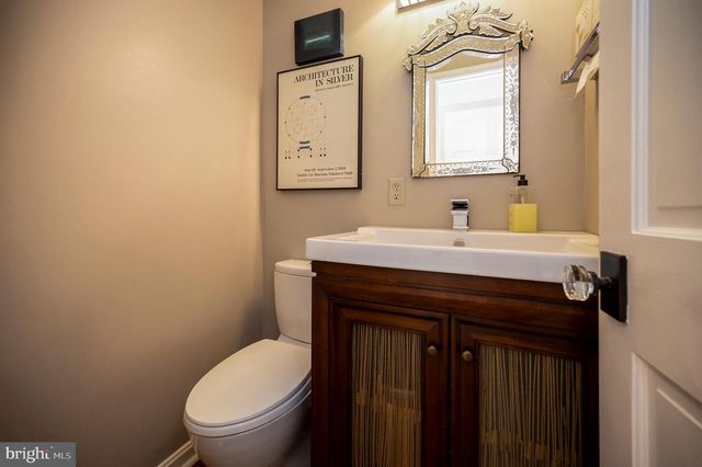 313 INGLESIDE DR, Fredericksburg, VA 22405