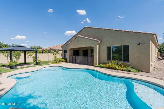 2948 E MAPLEWOOD Street, Gilbert, AZ 85297