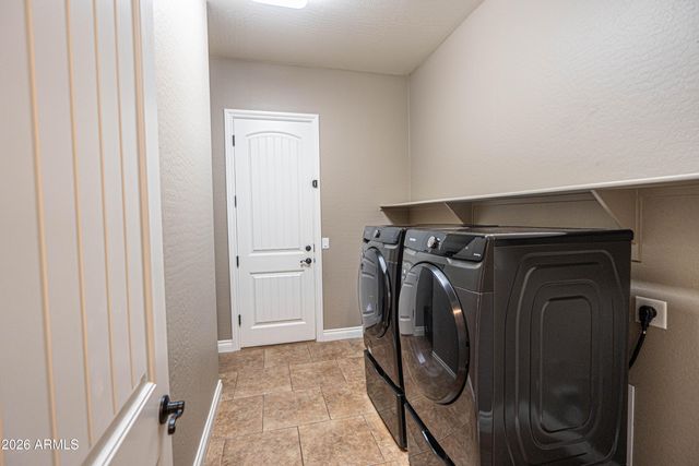 2948 E MAPLEWOOD Street, Gilbert, AZ 85297