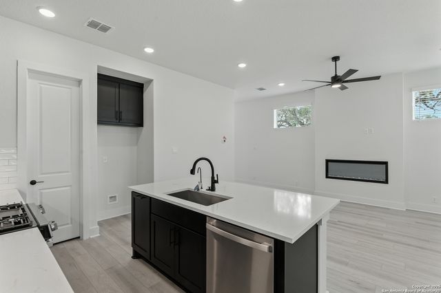 20675 Huebner Rd Unit 710, San Antonio, TX 78258