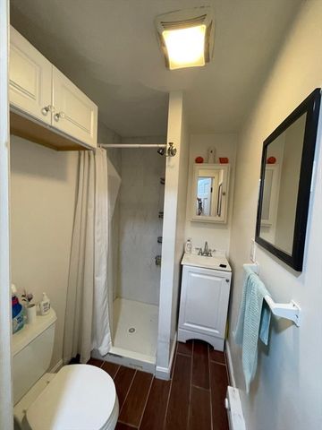 53 Crescent Ave 2, Chelsea, MA 02150