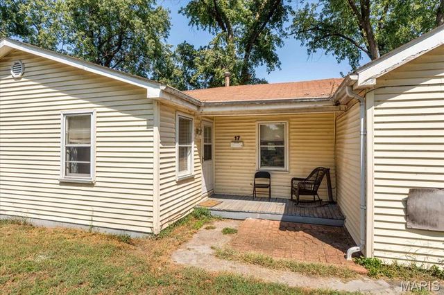 17 Denovion Court, Cahokia, IL 62206