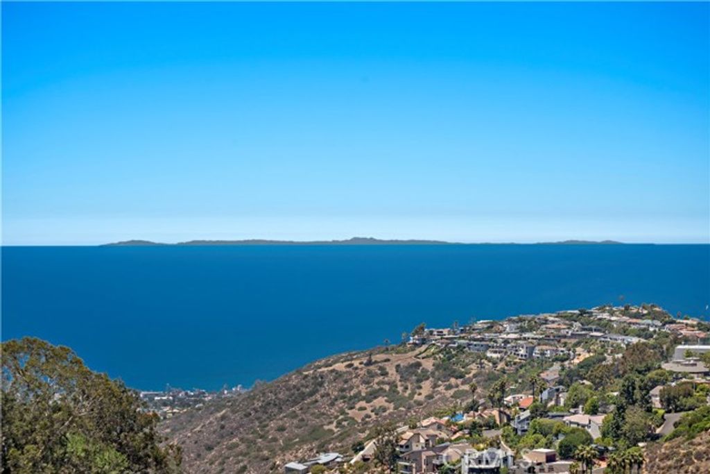 3079 Cresta Way, Laguna Beach, CA 92651